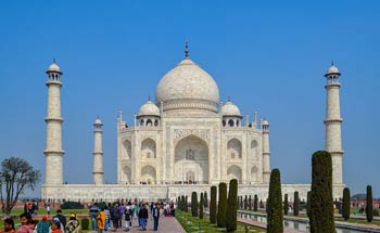 Sunrise Taj Mahal Tour From Chennai/Banglore/Mumbai/Hyderabad